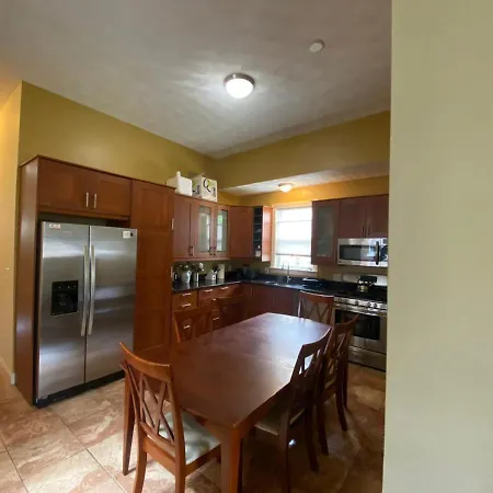 2 Bedroom Boston Condo In Jamaica Plain With Parking Exterior photo